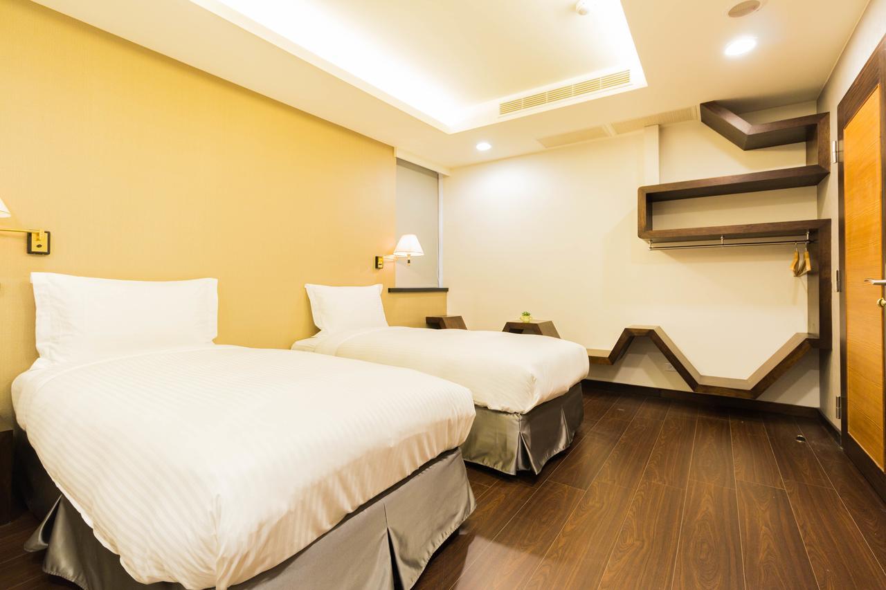 ג'יאושי Ruocing Hot Spring Hotel מראה חיצוני תמונה